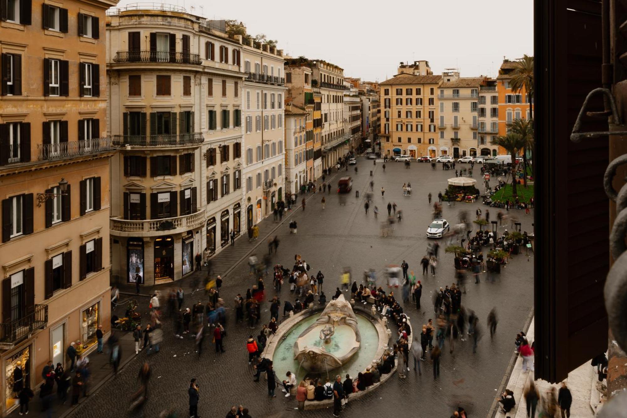 Piazza Di Spagna 9 — Bilder 1